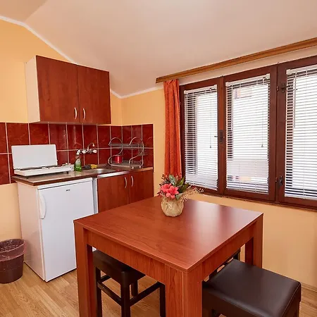 Apartment Malica *