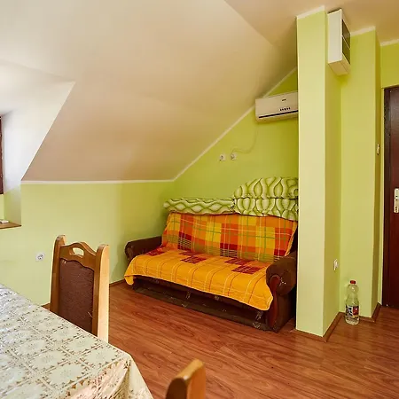 Apartment Malica *